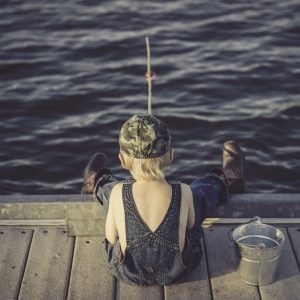 10 Awesome Ideas and Tips for Fishing with Kids – Parents Guide