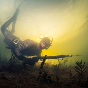 TOP 8 Best Spearguns for Spearfishing in 2025 – Reviews & Buyer’s Guide with FAQs